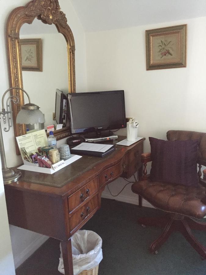 أذرستوون The Chestnuts Guest House المظهر الخارجي الصورة